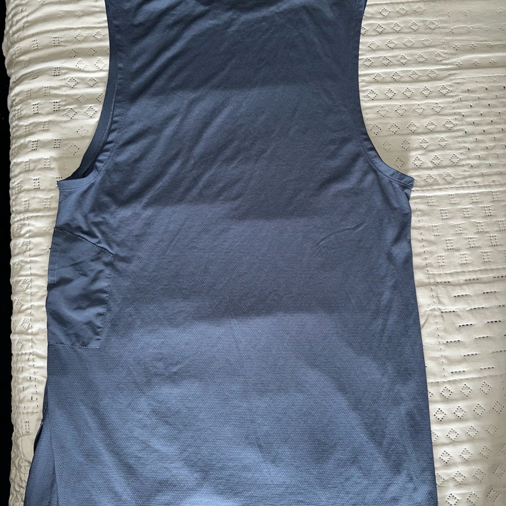 Nike Dri-FIT Blue Athletic Shirt size M